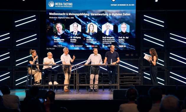 Foto von der Podiumsdiskussion beim